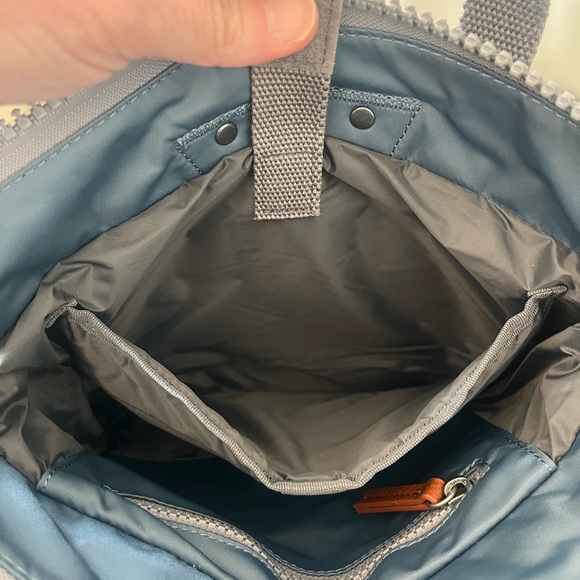 ORI LONDON Tote Bag Backpack - Nylon Unisex Wide Mouth, Chunky Zippers - Picture 5 of 7